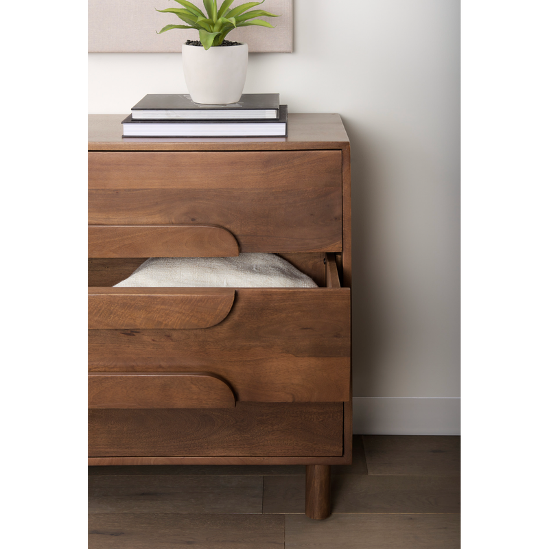 Astrid Cabinet