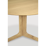 Corto Dining Table Round in Oak Oiled