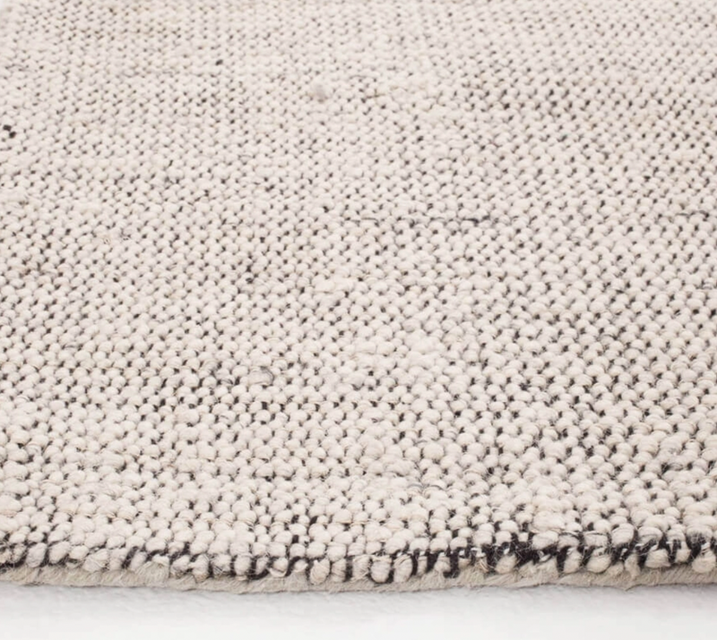 Ember Rug - Black / White
