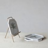 Dainty Easel in Gold