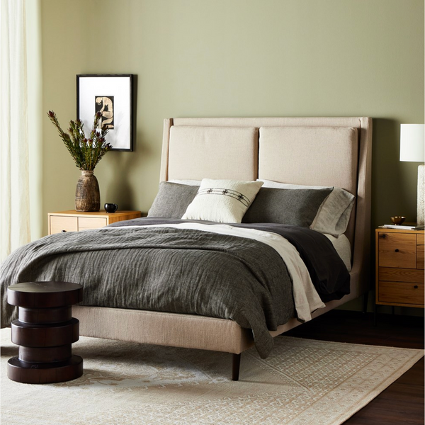 Potter Bed in Antwerp Taupe