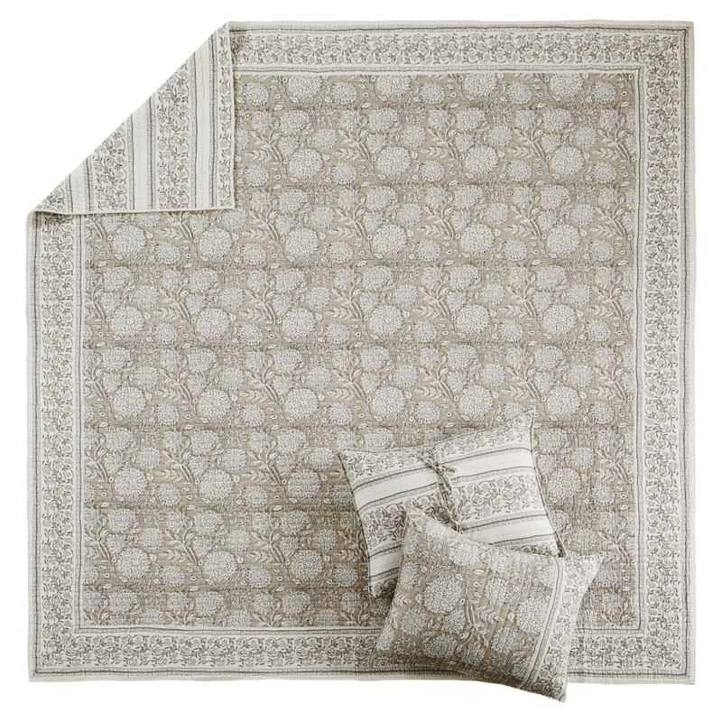 Adare Quilt Set