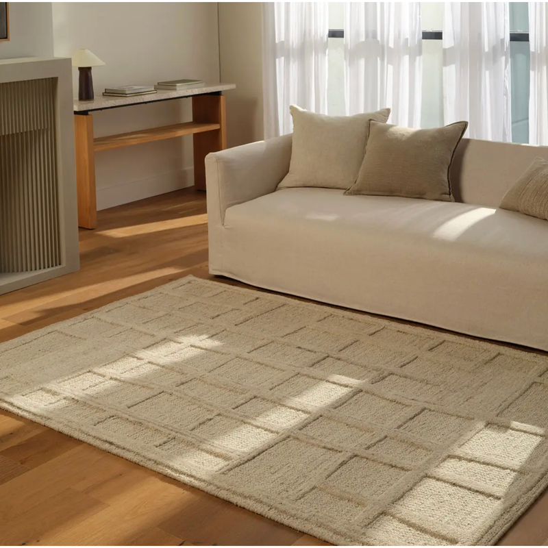 Bavell Rug in Babys Breath / Fog