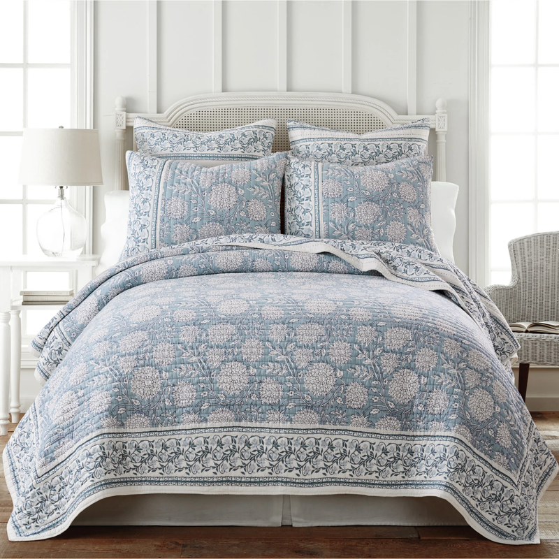 Adare Quilt Set