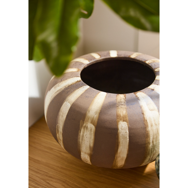 Atwood Vase in Brown