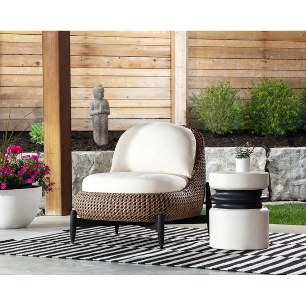 Carilo Outdoor Lounge Chair