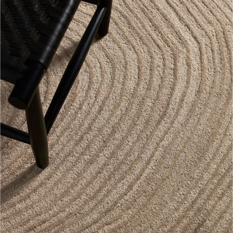 Oak Rug in Tan/Taupe