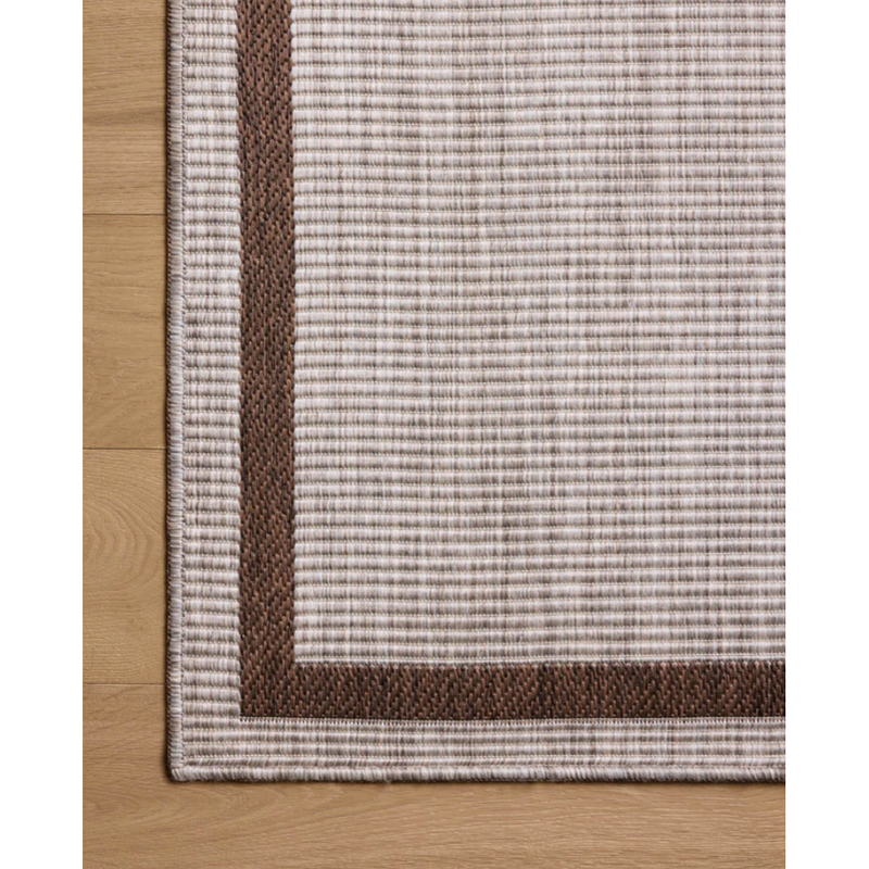Easton Reversable Outdoor Rug in Dove/Coffee