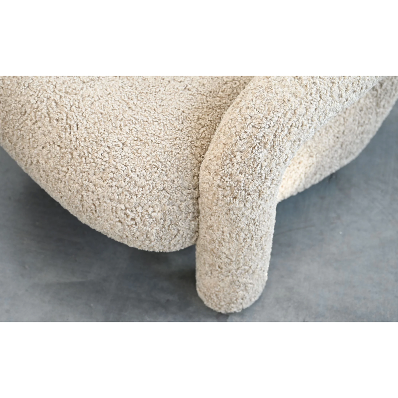Blume Lounge Chair