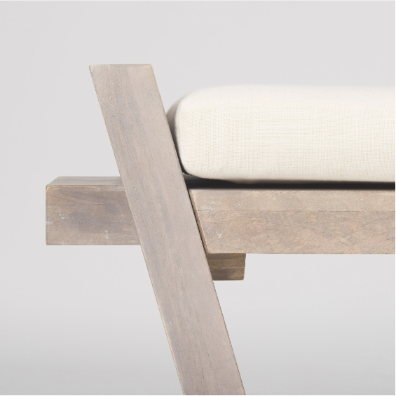 Elaine Bench