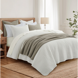 Eyelet Quilt Set
