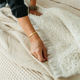 Vallnord Boucle Throw - White