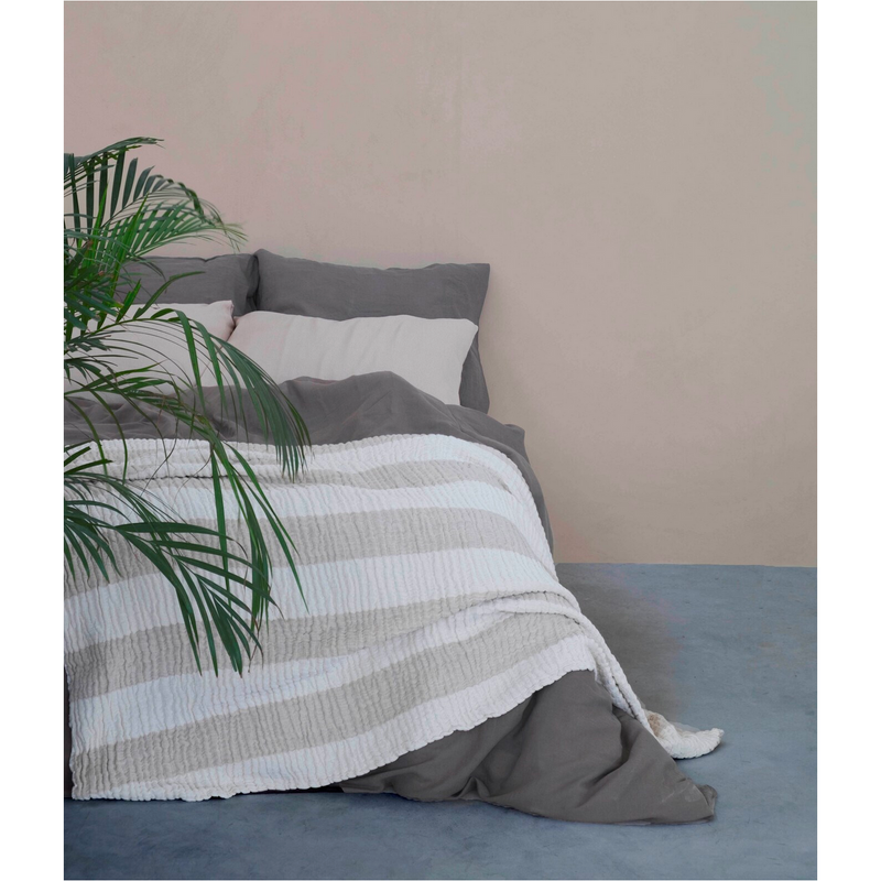 Linen Crinkle Throw